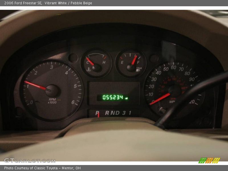 Vibrant White / Pebble Beige 2006 Ford Freestar SE