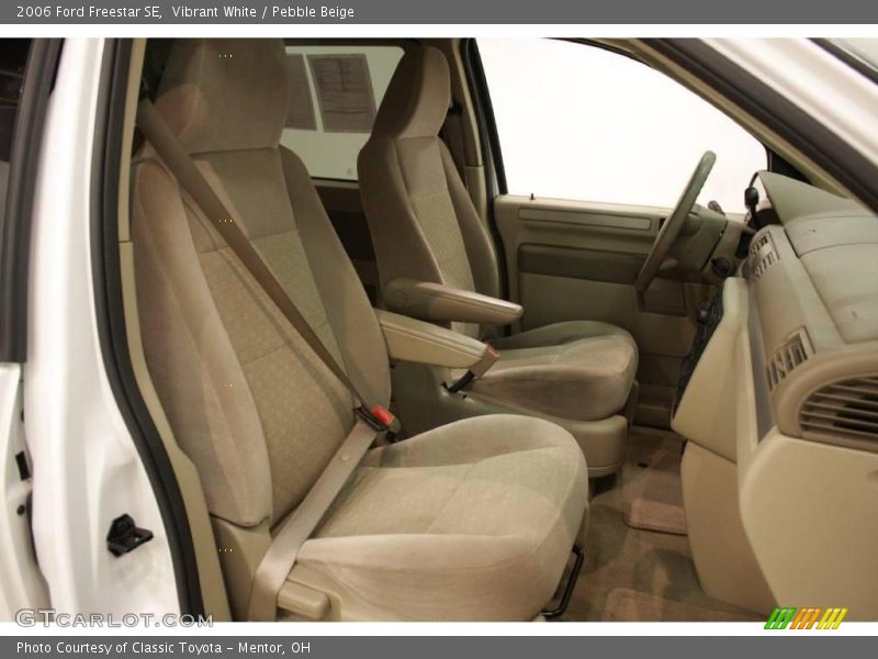 Vibrant White / Pebble Beige 2006 Ford Freestar SE