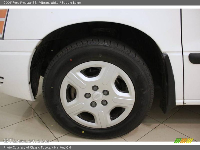 Vibrant White / Pebble Beige 2006 Ford Freestar SE