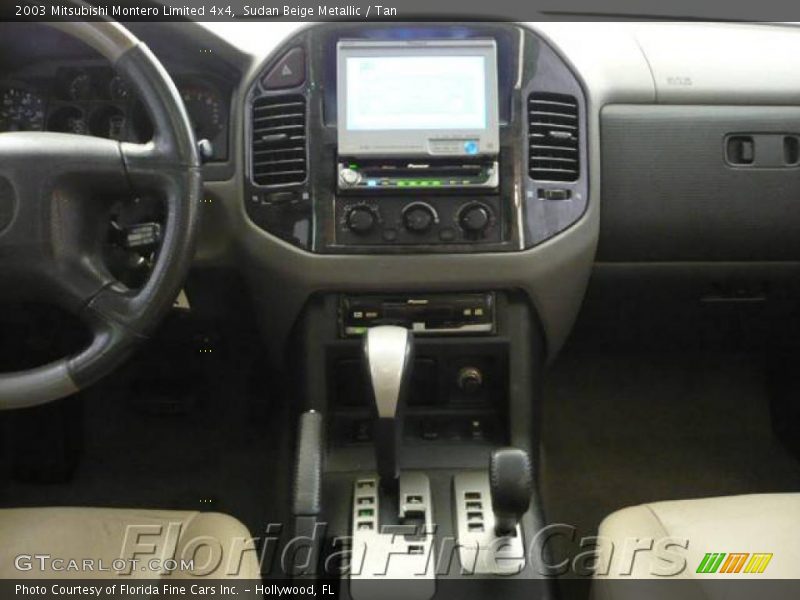 Sudan Beige Metallic / Tan 2003 Mitsubishi Montero Limited 4x4