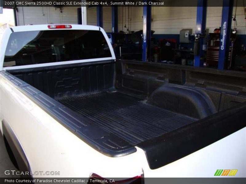 Summit White / Dark Charcoal 2007 GMC Sierra 2500HD Classic SLE Extended Cab 4x4