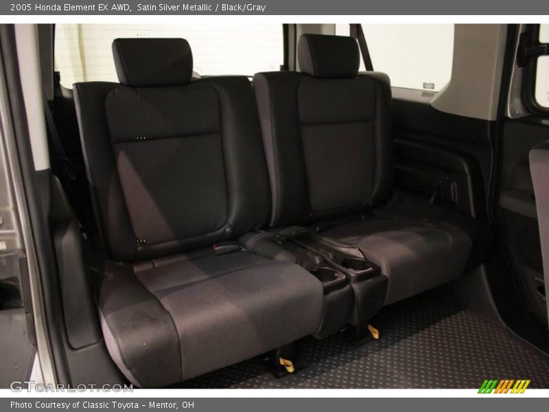 Satin Silver Metallic / Black/Gray 2005 Honda Element EX AWD