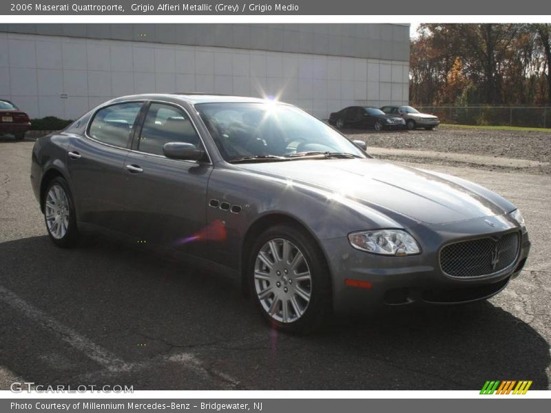 Grigio Alfieri Metallic (Grey) / Grigio Medio 2006 Maserati Quattroporte