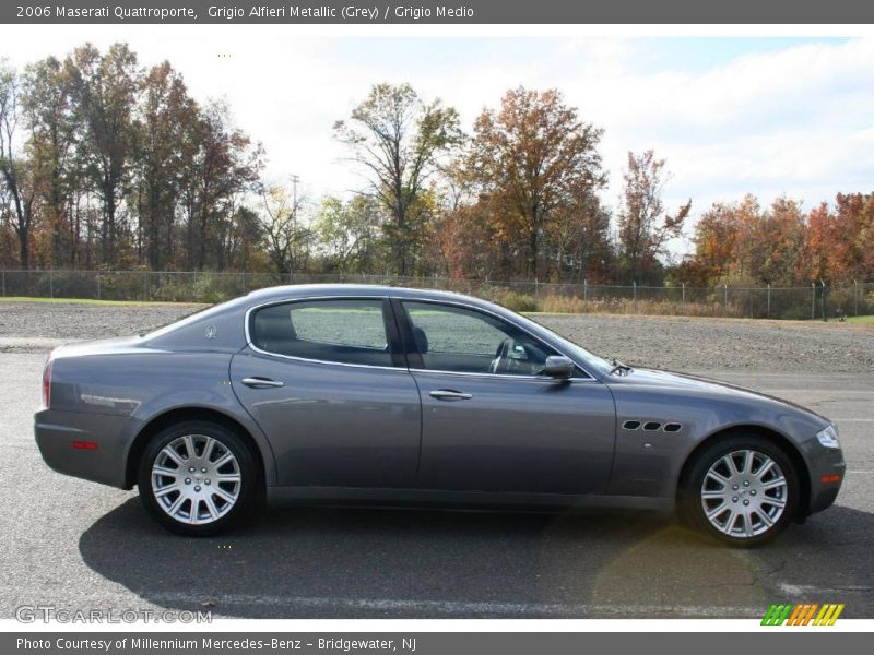 Grigio Alfieri Metallic (Grey) / Grigio Medio 2006 Maserati Quattroporte
