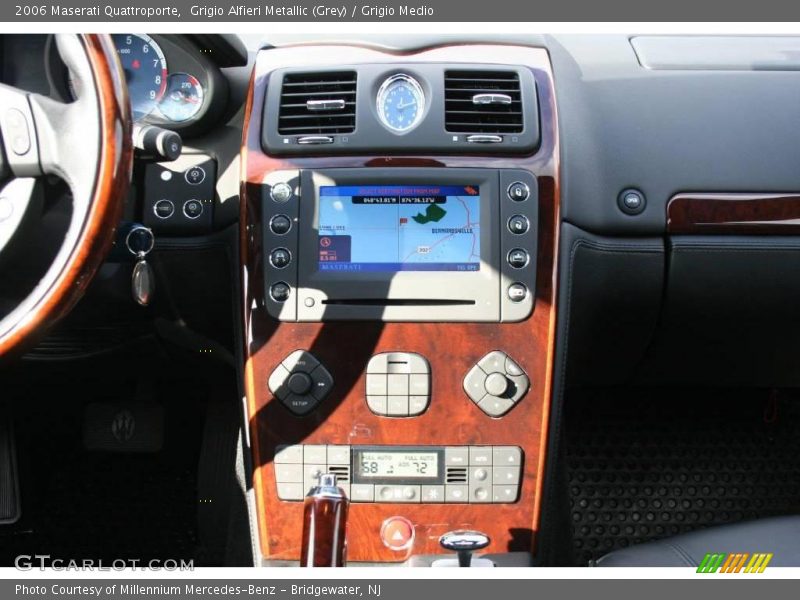 Grigio Alfieri Metallic (Grey) / Grigio Medio 2006 Maserati Quattroporte