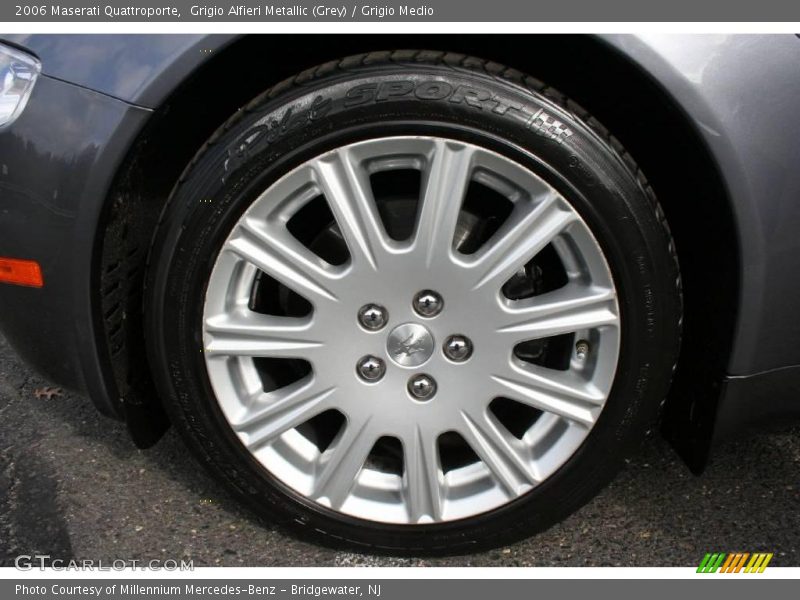 Grigio Alfieri Metallic (Grey) / Grigio Medio 2006 Maserati Quattroporte