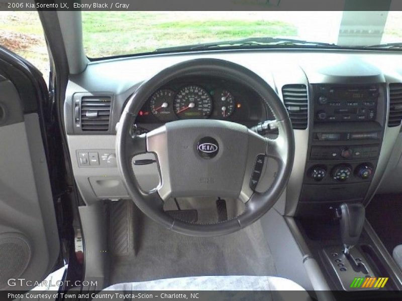Ebony Black / Gray 2006 Kia Sorento LX