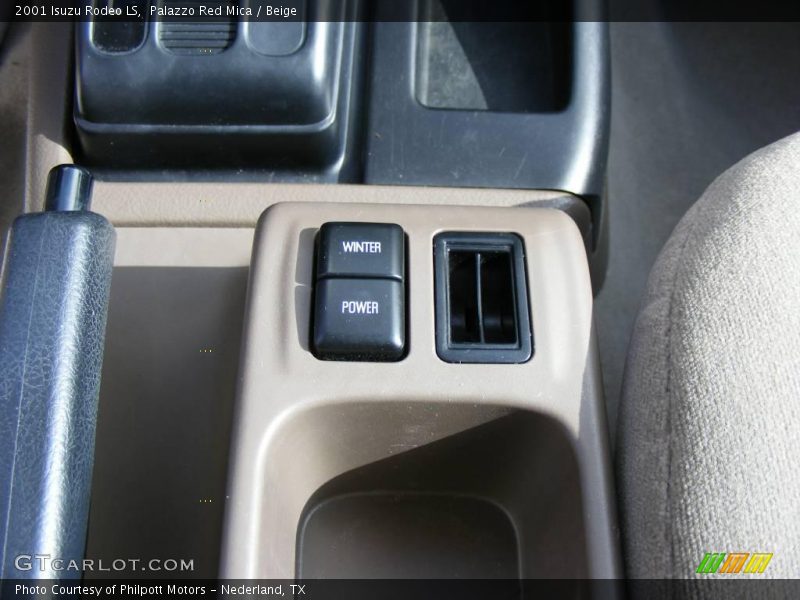 Palazzo Red Mica / Beige 2001 Isuzu Rodeo LS