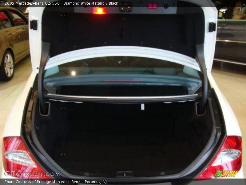 Diamond White Metallic / Black 2009 Mercedes-Benz CLS 550