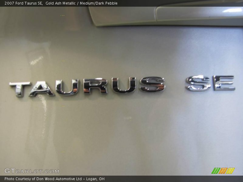 Gold Ash Metallic / Medium/Dark Pebble 2007 Ford Taurus SE