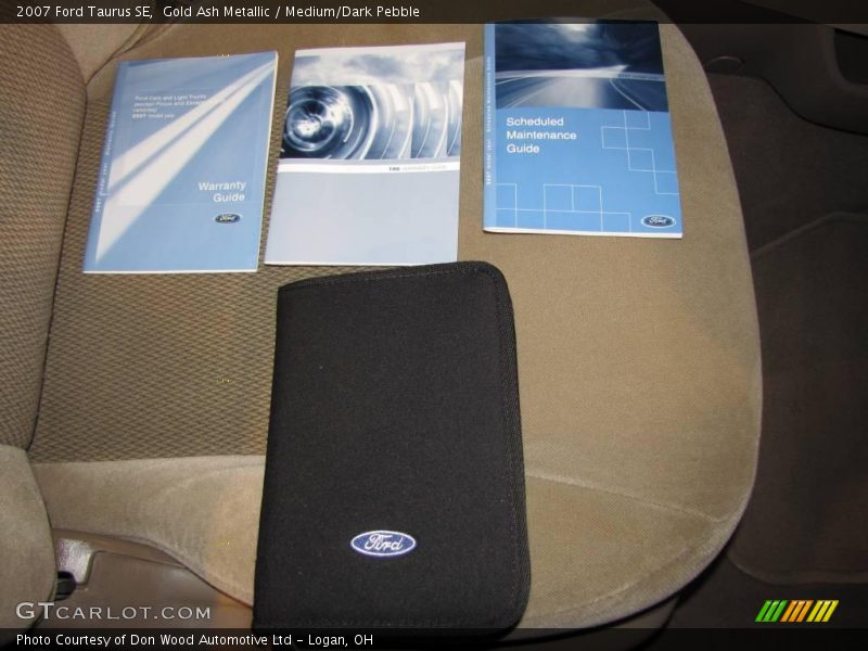 Gold Ash Metallic / Medium/Dark Pebble 2007 Ford Taurus SE