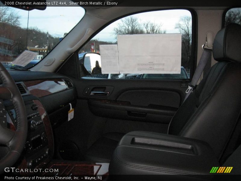 Silver Birch Metallic / Ebony 2008 Chevrolet Avalanche LTZ 4x4