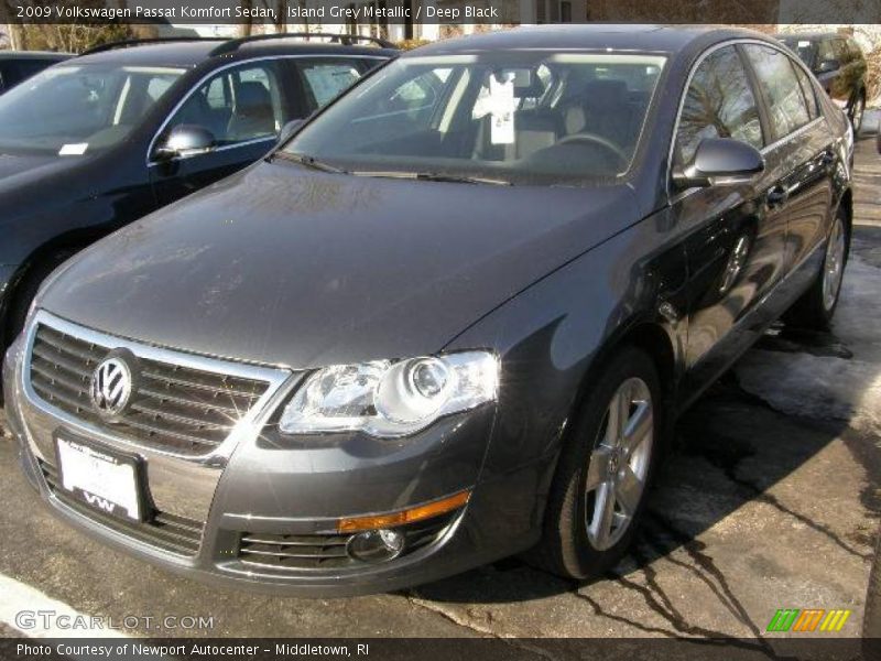 Island Grey Metallic / Deep Black 2009 Volkswagen Passat Komfort Sedan