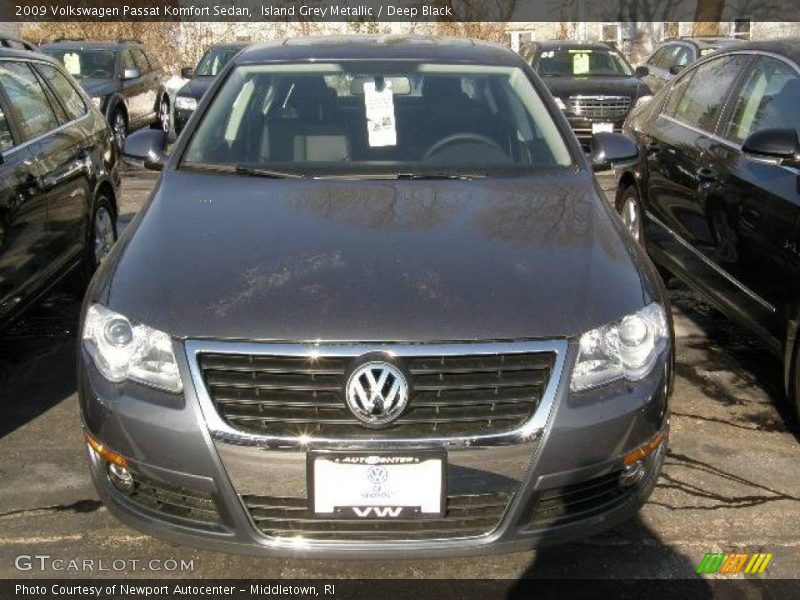 Island Grey Metallic / Deep Black 2009 Volkswagen Passat Komfort Sedan