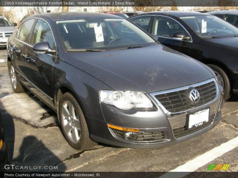 Island Grey Metallic / Deep Black 2009 Volkswagen Passat Komfort Sedan