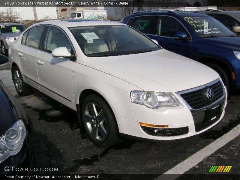 Candy White / Cornsilk Beige 2009 Volkswagen Passat Komfort Sedan