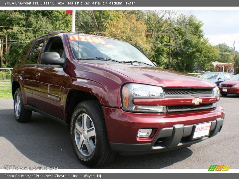 Majestic Red Metallic / Medium Pewter 2004 Chevrolet TrailBlazer LT 4x4