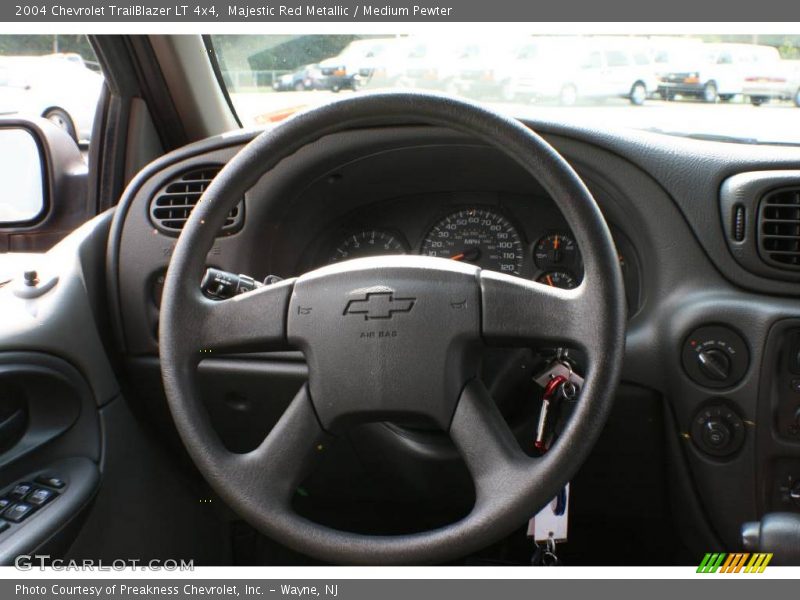 Majestic Red Metallic / Medium Pewter 2004 Chevrolet TrailBlazer LT 4x4