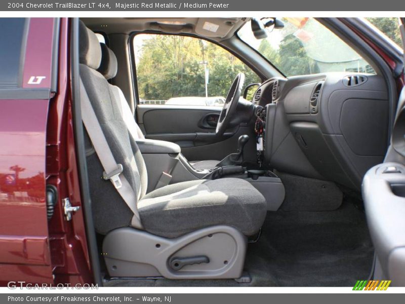 Majestic Red Metallic / Medium Pewter 2004 Chevrolet TrailBlazer LT 4x4