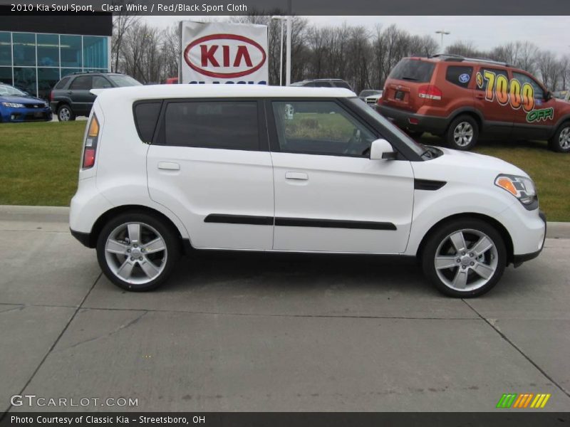 Clear White / Red/Black Sport Cloth 2010 Kia Soul Sport