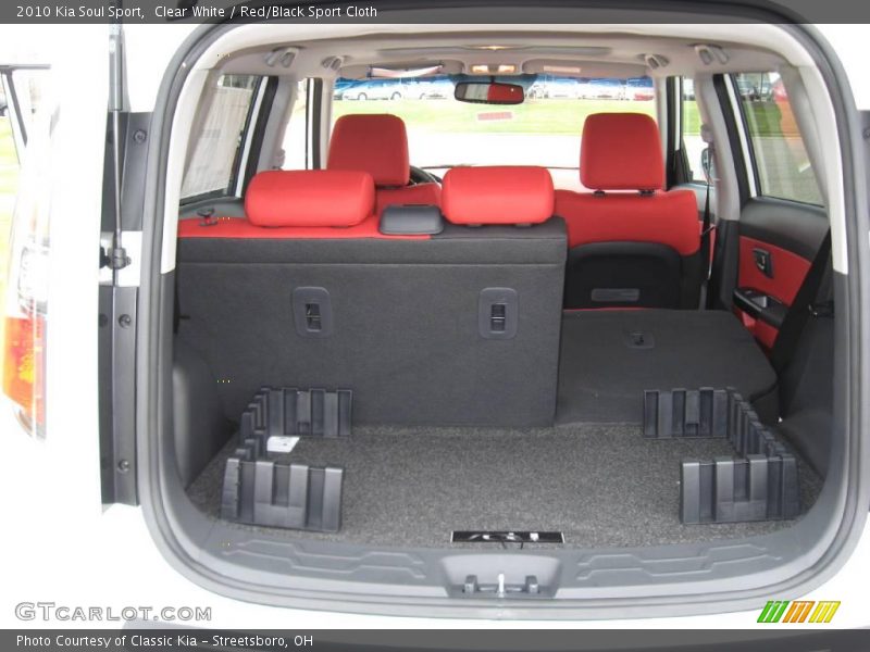 Clear White / Red/Black Sport Cloth 2010 Kia Soul Sport