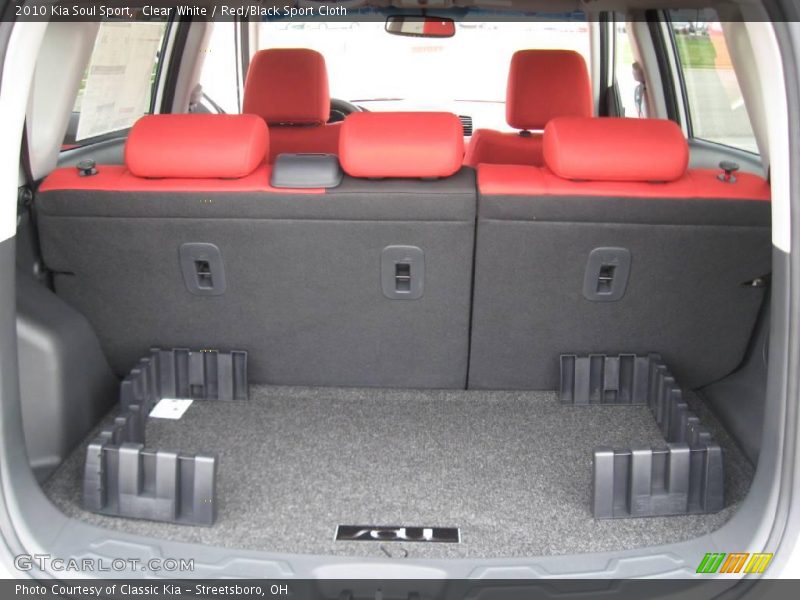 Clear White / Red/Black Sport Cloth 2010 Kia Soul Sport