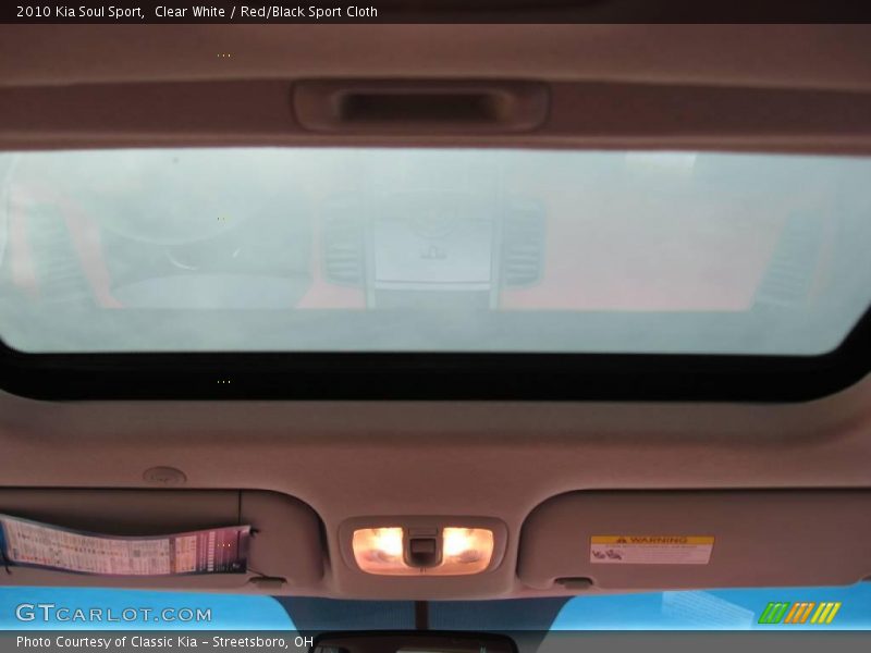 Clear White / Red/Black Sport Cloth 2010 Kia Soul Sport