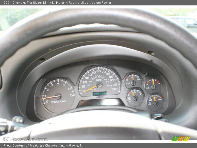Majestic Red Metallic / Medium Pewter 2004 Chevrolet TrailBlazer LT 4x4