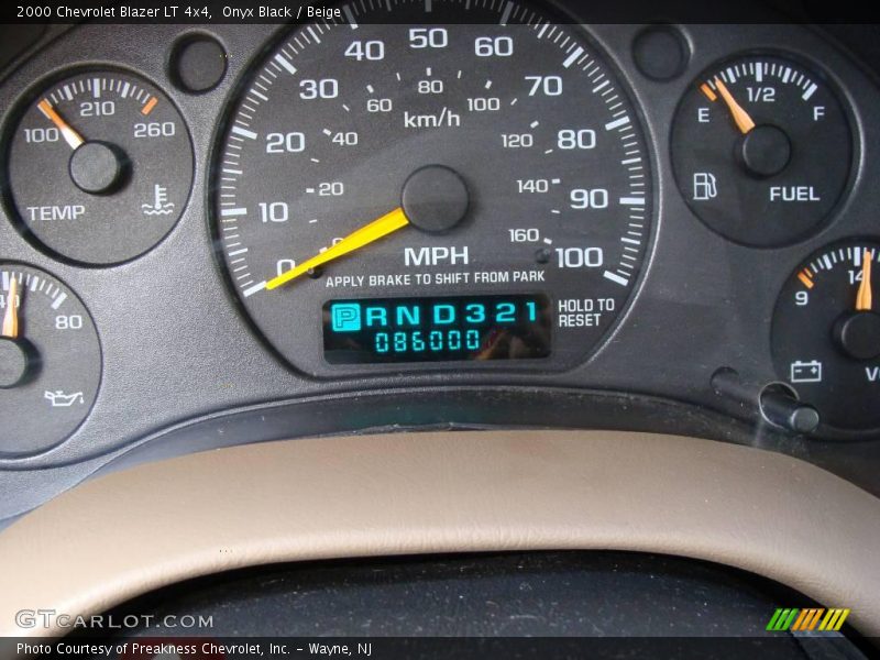 Onyx Black / Beige 2000 Chevrolet Blazer LT 4x4