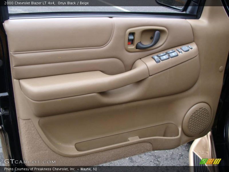 Onyx Black / Beige 2000 Chevrolet Blazer LT 4x4