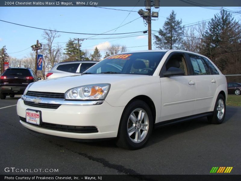 White / Gray 2004 Chevrolet Malibu Maxx LS Wagon