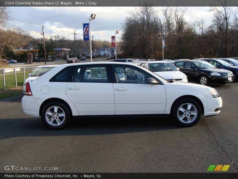 White / Gray 2004 Chevrolet Malibu Maxx LS Wagon