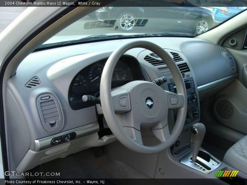 White / Gray 2004 Chevrolet Malibu Maxx LS Wagon