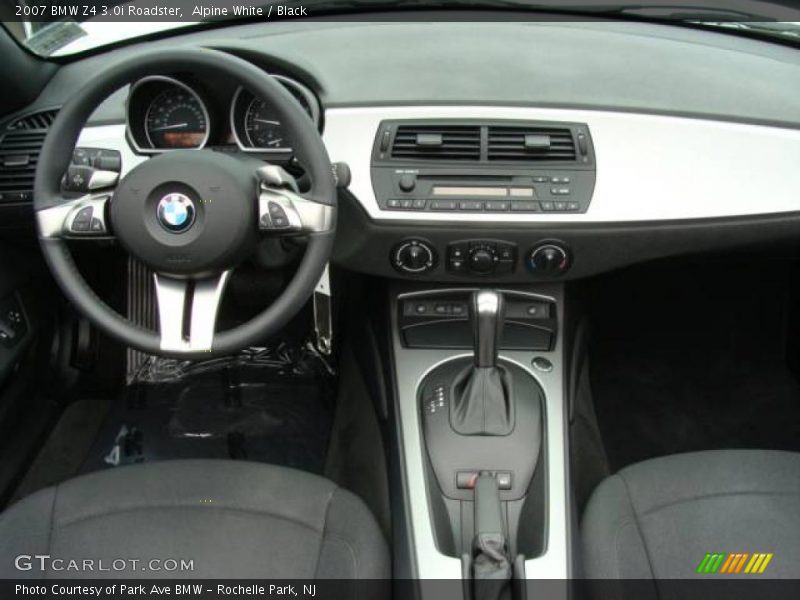 Alpine White / Black 2007 BMW Z4 3.0i Roadster