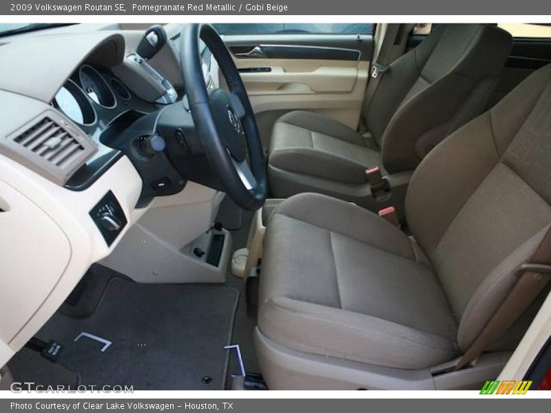 Pomegranate Red Metallic / Gobi Beige 2009 Volkswagen Routan SE