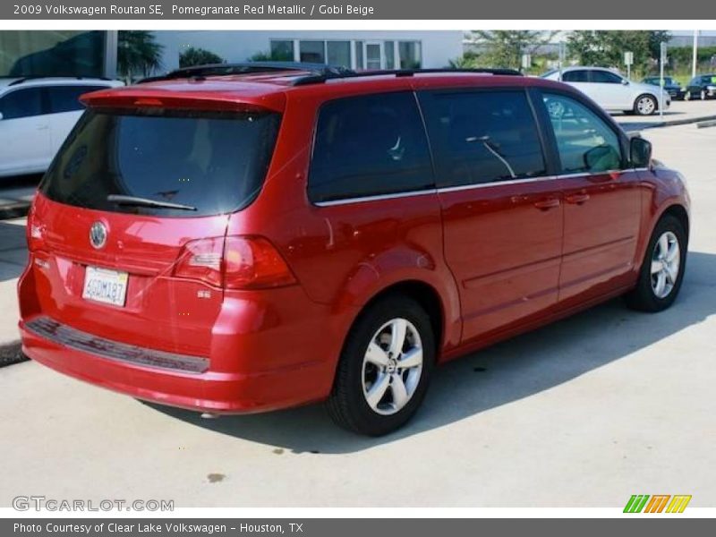 Pomegranate Red Metallic / Gobi Beige 2009 Volkswagen Routan SE
