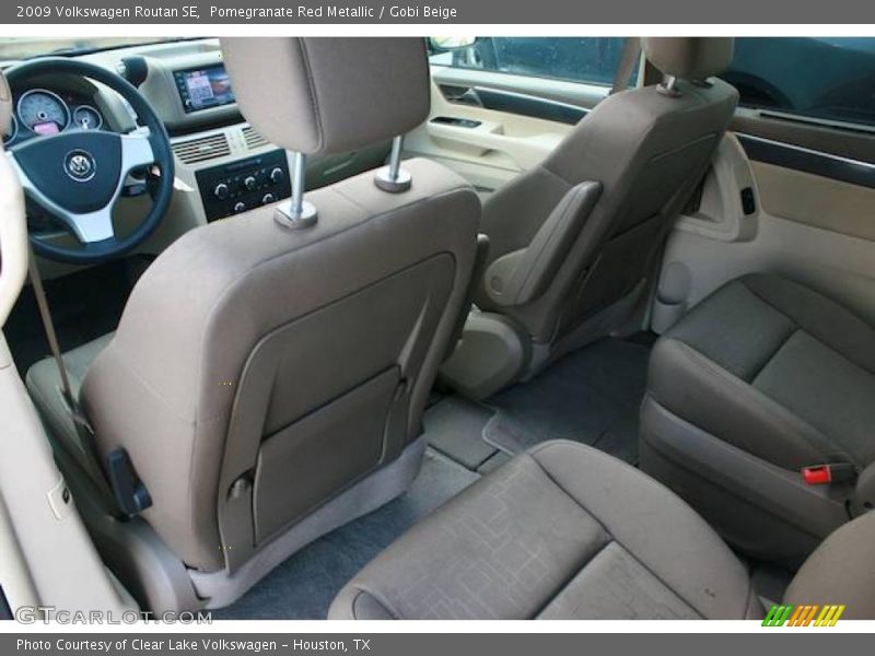 Pomegranate Red Metallic / Gobi Beige 2009 Volkswagen Routan SE