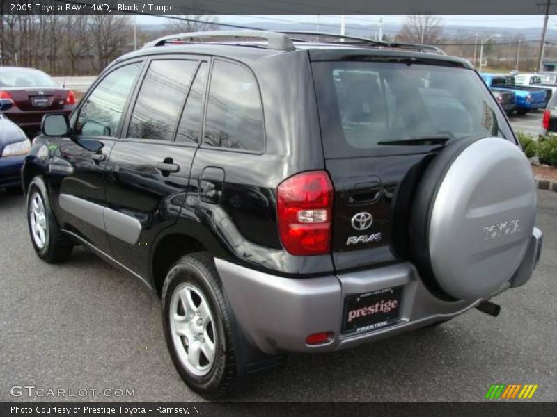 Black / Taupe 2005 Toyota RAV4 4WD