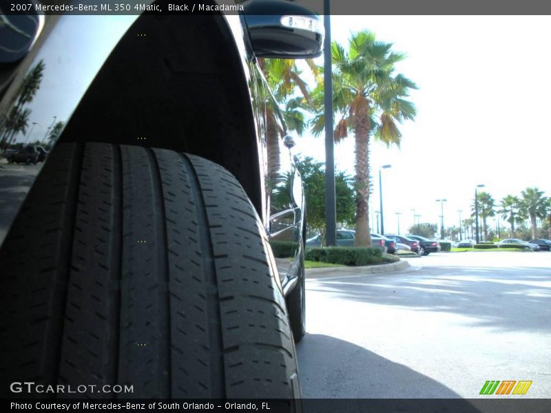Black / Macadamia 2007 Mercedes-Benz ML 350 4Matic
