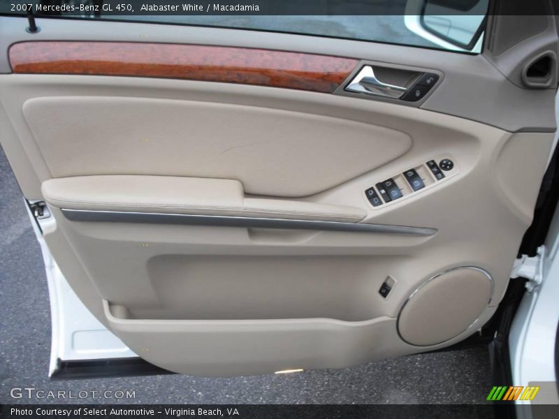 Alabaster White / Macadamia 2007 Mercedes-Benz GL 450