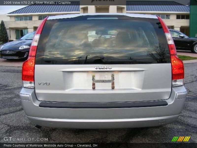 Silver Metallic / Graphite 2006 Volvo V70 2.4