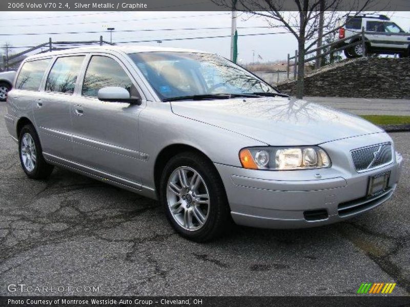 Silver Metallic / Graphite 2006 Volvo V70 2.4