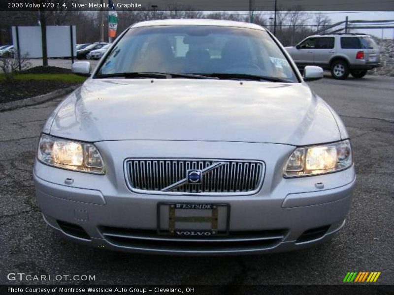 Silver Metallic / Graphite 2006 Volvo V70 2.4