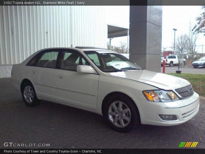 Diamond White Pearl / Ivory 2002 Toyota Avalon XLS