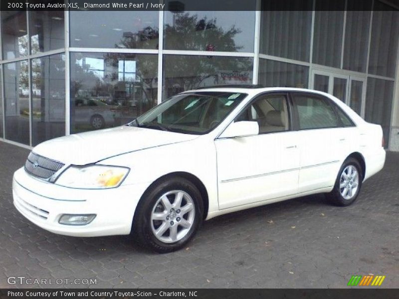 Diamond White Pearl / Ivory 2002 Toyota Avalon XLS