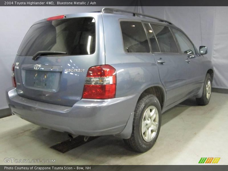 Bluestone Metallic / Ash 2004 Toyota Highlander 4WD