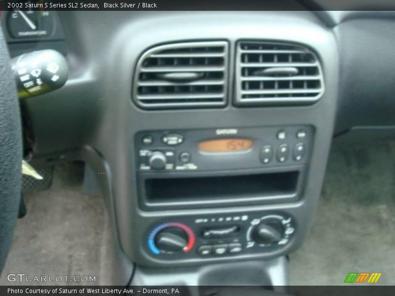 Black Silver / Black 2002 Saturn S Series SL2 Sedan