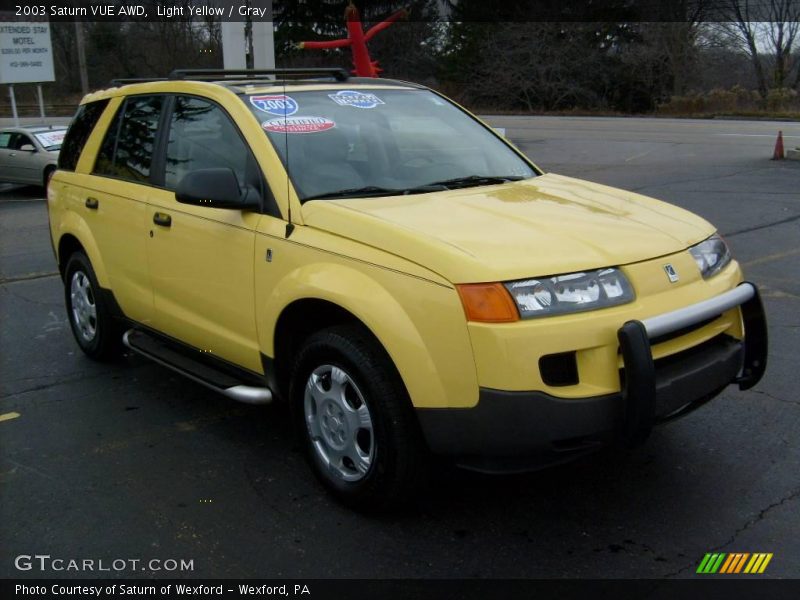 Light Yellow / Gray 2003 Saturn VUE AWD