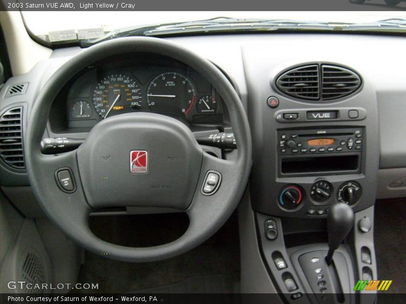 Light Yellow / Gray 2003 Saturn VUE AWD