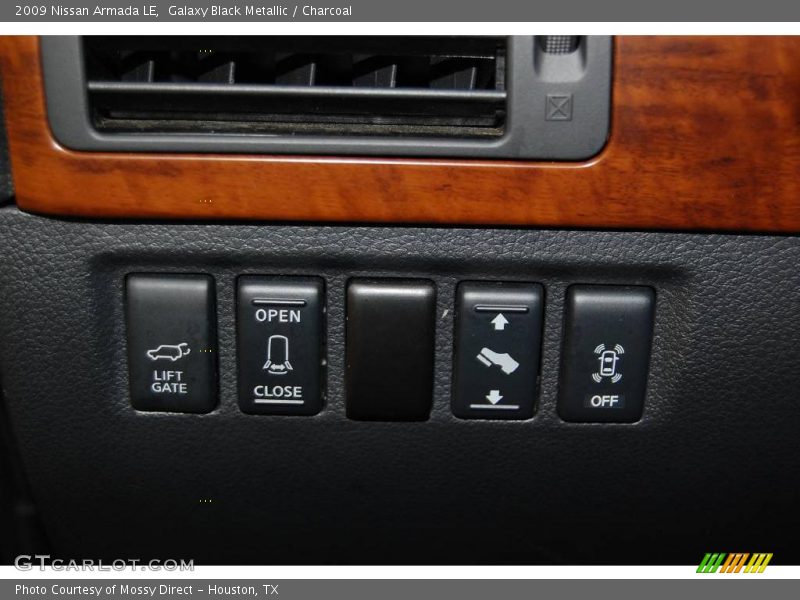 Galaxy Black Metallic / Charcoal 2009 Nissan Armada LE